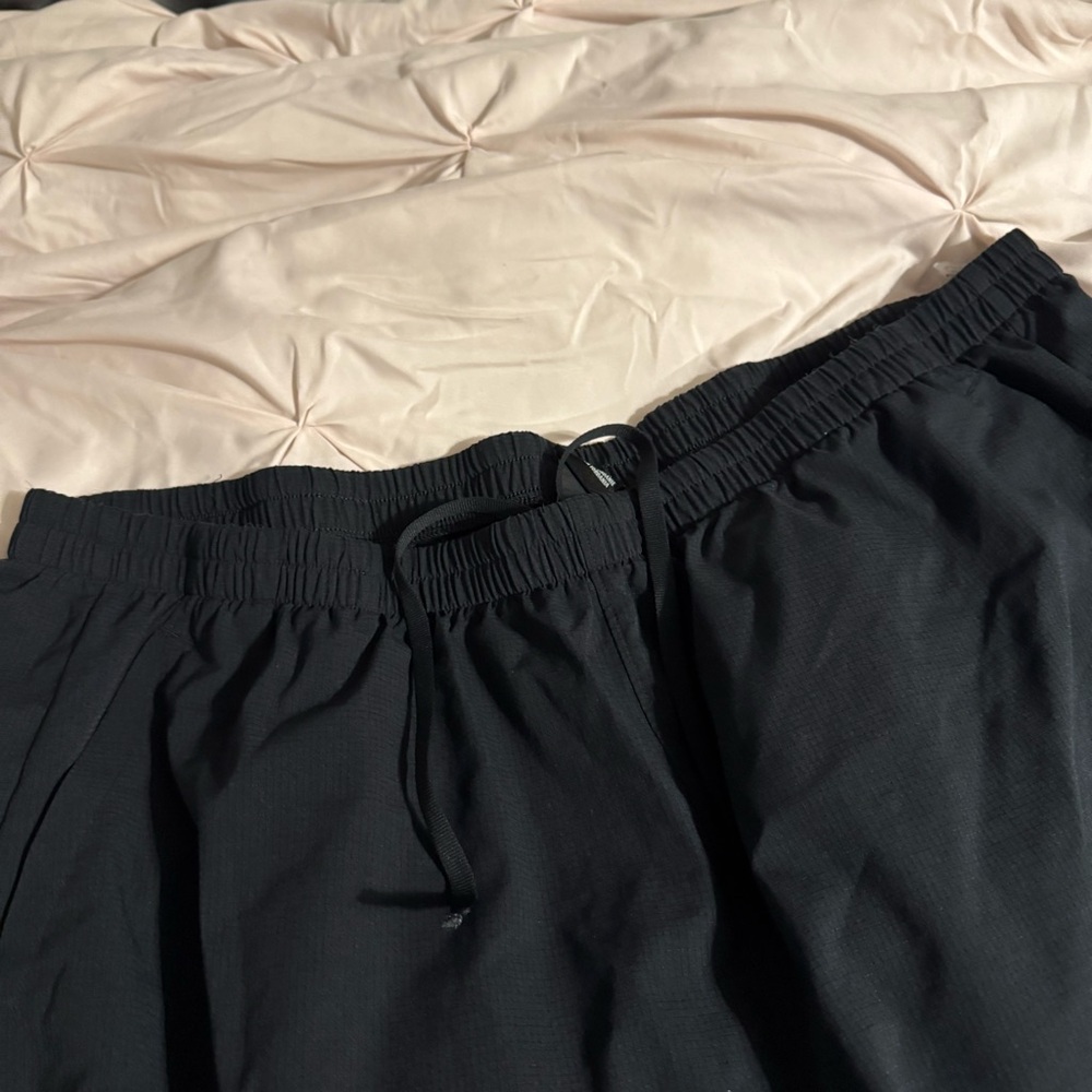 Under Armour Women's Wide Leg Black Unstoppable Vent Pants - Picture 6 of 10